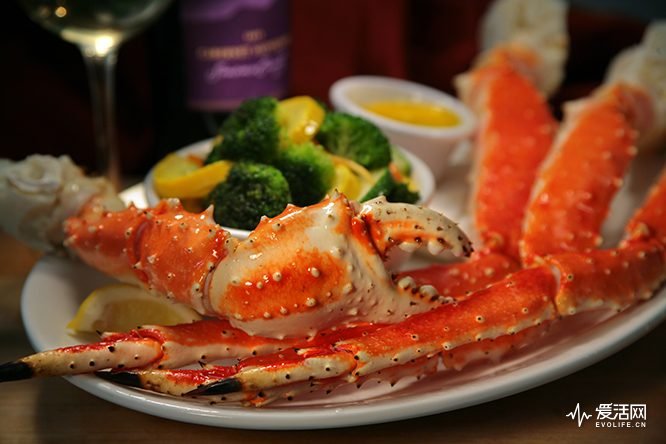 alaskan-king-crab-legs